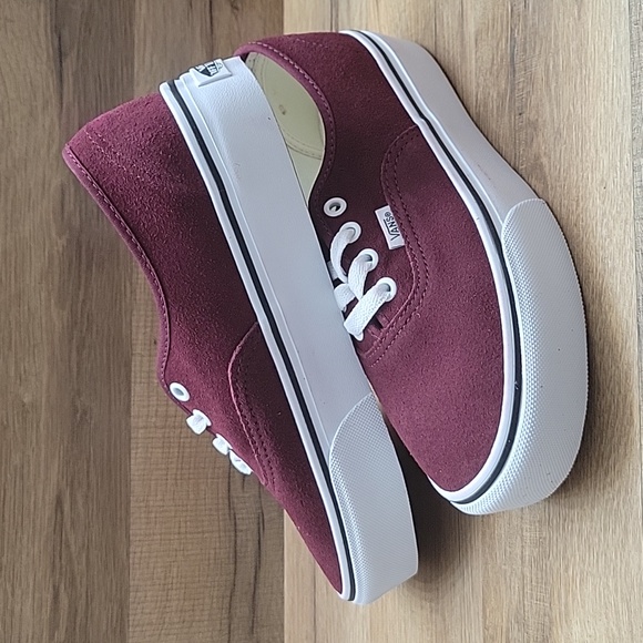 Vans Authentic Platform Brand new in the box. - Picture 2 of 14